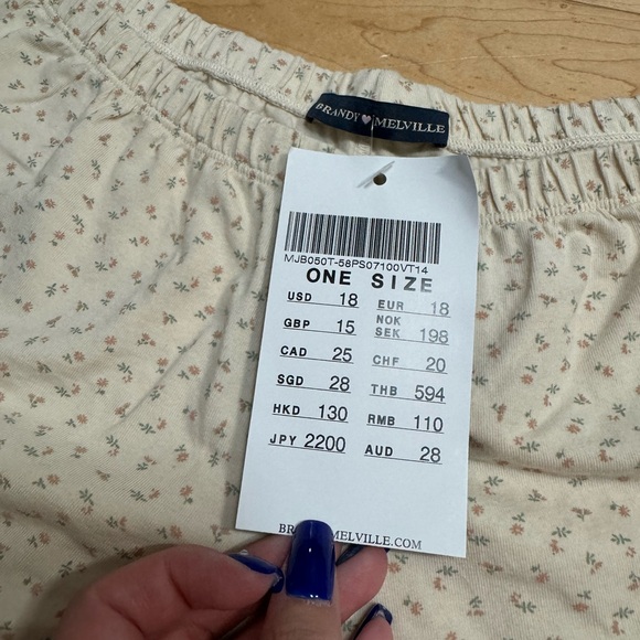 nwt brandy melville boxer shorts - Picture 2 of 2